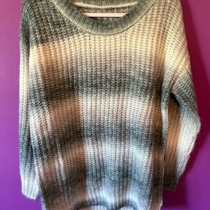 Gray and White Crew Neck Sweater with Chunky Knit
